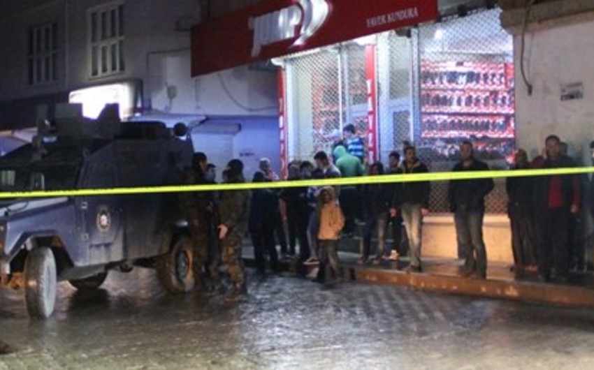 Türkiyənin şərqində PKK terrorçuları polisə hücum edib: 2 yaralı