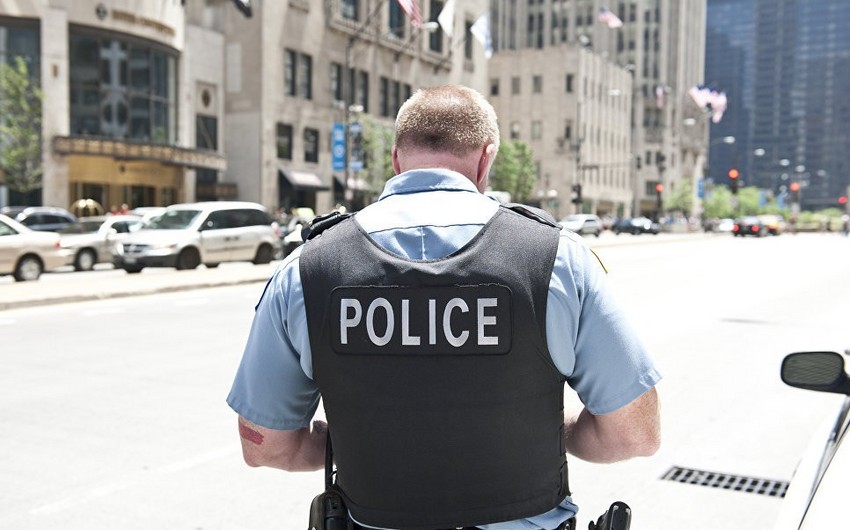 В Чикаго началась акция протеста после того, как полицейские застрелили мужчину