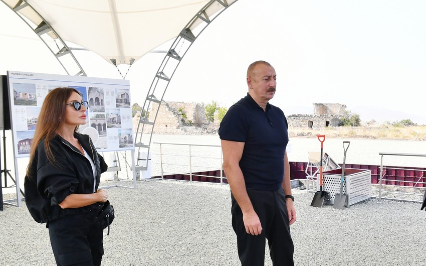 Президент Ильхам Алиев и первая леди Мехрибан Алиева совершили поездку в Агдамский район 