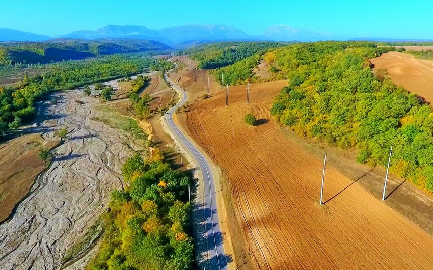 Завершено строительство участка новой Хыналыгской дороги