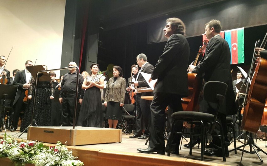 ​Adanada Xocalı faciəsinin ildönümü ilə əlaqədar klassik musiqi gecəsi keçirilib