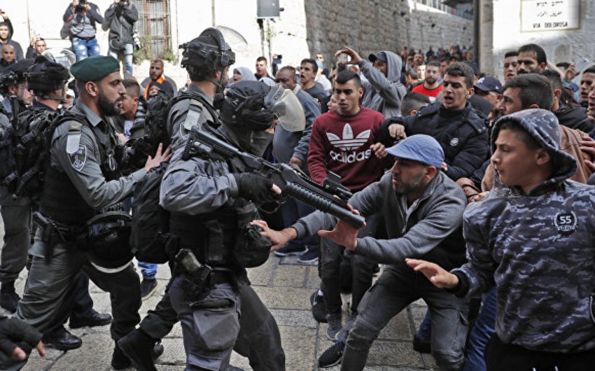 İsrail təhlükəsizlik qüvvələri ilə qarşıdurmalarda 2 fələstinli ölüb, 263-ü xəsarət alıb - YENİLƏNİB-2