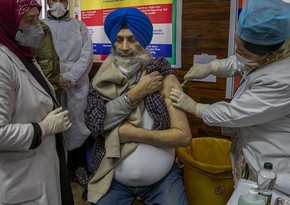 Пенсионер из Индии 12 раз привился от коронавируса