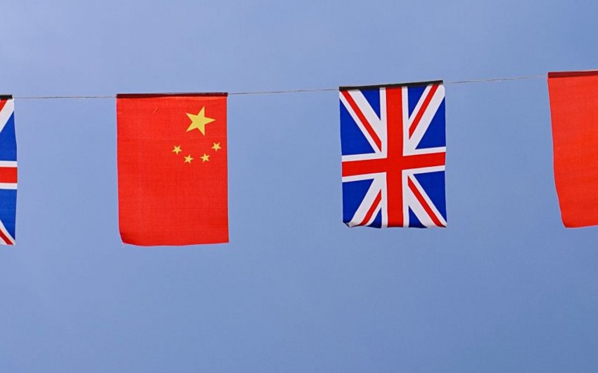 Çin Britaniya parlamentinin üzvlərini “qara siyahı”ya saldı