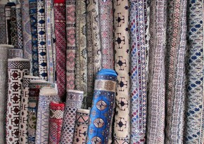 Узбекистан с начала года экспортировал в Азербайджан ковры на 4,2 млн долларов