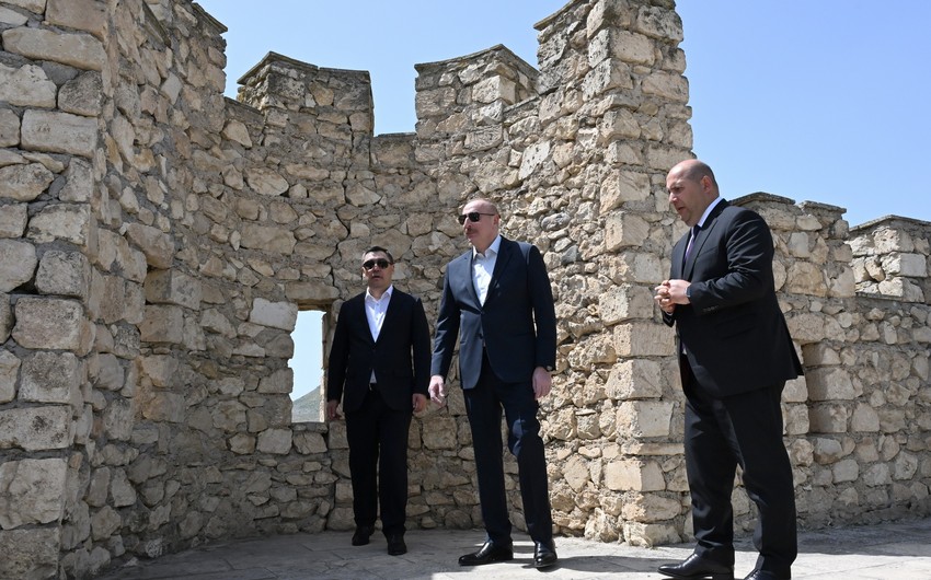 Президенты Азербайджана и Кыргызстана побывали в крепости Шахбулаг в Агдаме