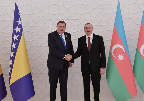 Президент Республики Сербской Боснии и Герцеговины поздравил президента Ильхама Алиева