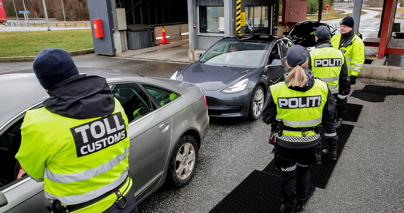 Швеция продлила до ноября временный пограничный контроль на внутренней границе