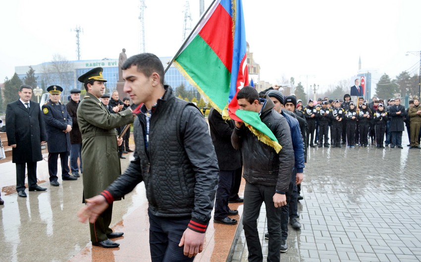 Президент Азербайджана подписал распоряжение, связанное с призывом на действительную военную службу