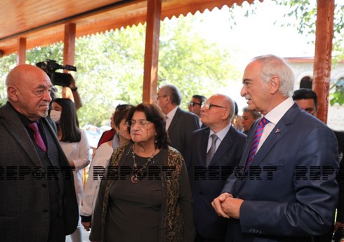 Деятели культуры Азербайджана посетили Дом-музей Бюльбюля