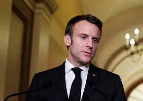 Макрон: Диалог между властями Франции и профсоюзами по пенсионной реформе продолжается