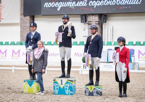 Азербайджанский спортсмен стал победителем международных соревнований по конному спорту