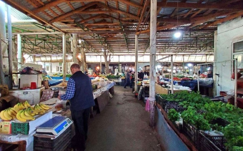 Bakıda bazarda ciddi nöqsanlar aşkarlanıb, bəzi məhsulların satışı dayandırılıb