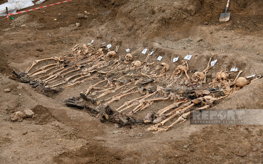 В массовом захоронении в Эдилли останки азербайджанцев были захоронены на глубине трех метров