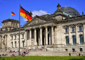 Germany extends lockdown