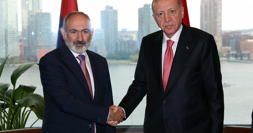 Erdogan mulls Baku-Yerevan peace process with Pashinyan