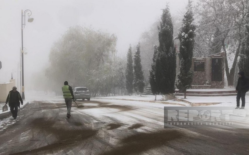 В Гёйгёле из-за морозной погоды возникли проблемы с движением по горным дорогам