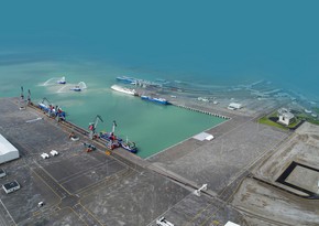 Доходы Бакинского порта выросли на 21%