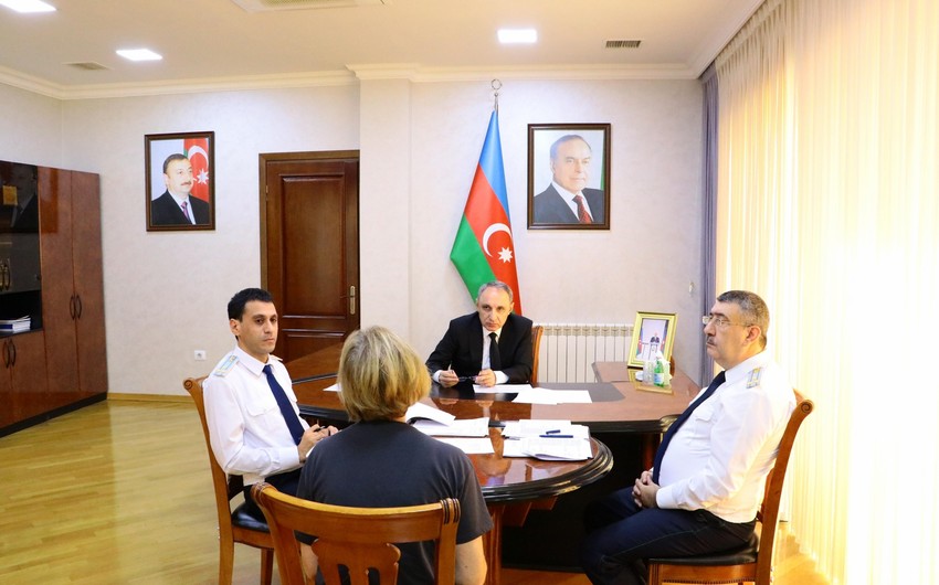 Baş prokuror Bakının Xətai rayonunda vətəndaşları qəbul edib