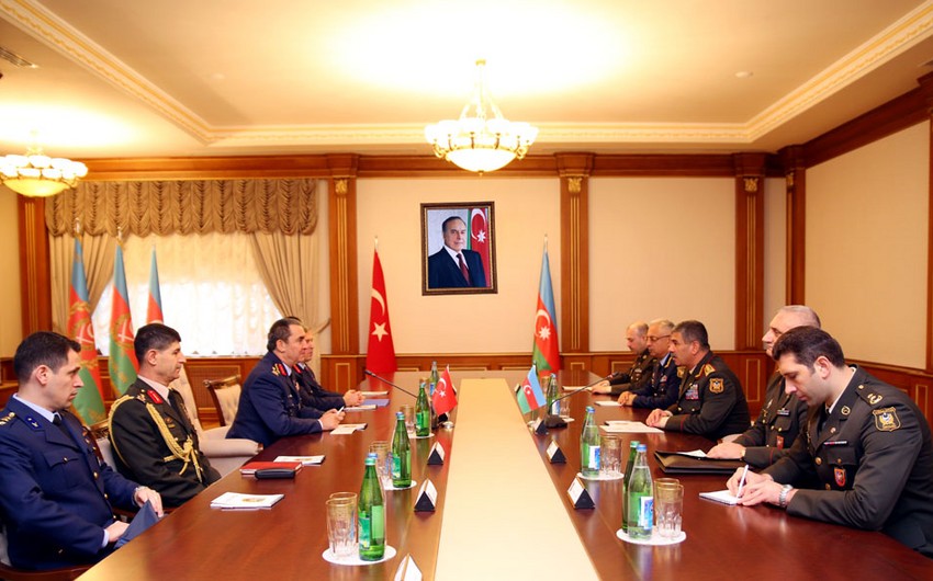 Обсуждены вопросы расширения сотрудничества между Азербайджаном и Турцией в области безопасности и военной сфере