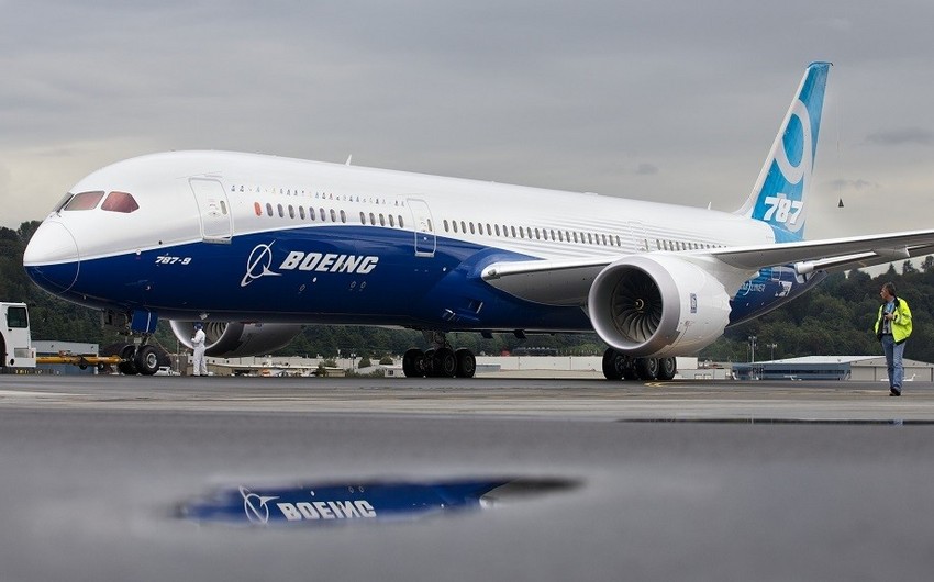 Bloomberg: “Boeing “787 Dreamliner” təyyarələrinin istehsalını azalda bilər”