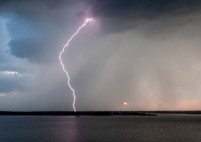 Tourist survives lightning strike in Batumi