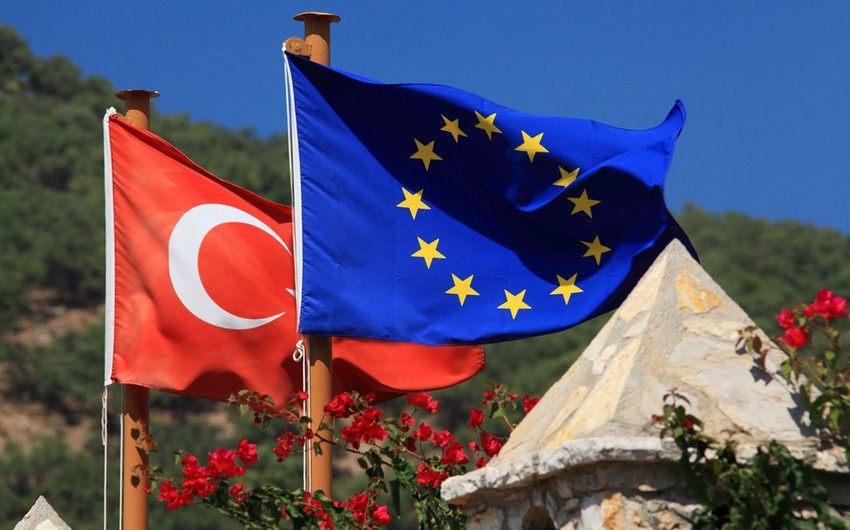 Турция хочет активизировать переговоры по упрощению визового режима с ЕС