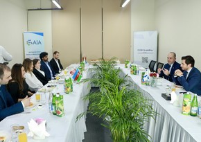 Israeli ambassador meets with Azerbaijani alumni at Iftar dinner