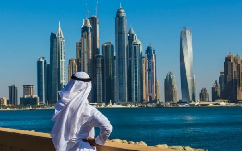 ОАЭ приостанавливают выдачу любых виз