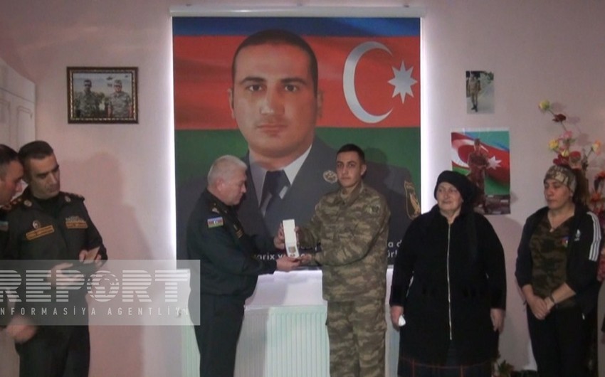 Naxçıvanda antiterror tədbirlərində şəhid olanların ailə üzvlərinə orden və medallar təqdim edilib