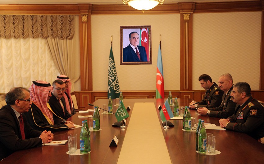 Обсуждены вопросы военного сотрудничества между Азербайджаном и Саудовской Аравией