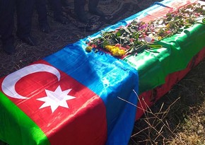 Azerbaijani serviceman injured in road accident in Shusha dies