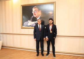 Gəncə Şəhər İcra Hakimiyyətinin başçısı Paris-2024-də qızıl medal qazanan idmançı ilə görüşüb