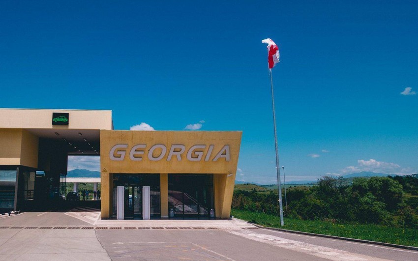 Премьер: Грузия не намерена открывать сухопутные границы