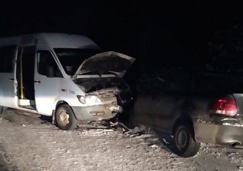 На юго-востоке Турции в ДТП с микроавтобусом погибли 6 человек