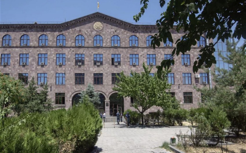 Armenian Administrative Court grinds to a halt as staff strike over low wages
