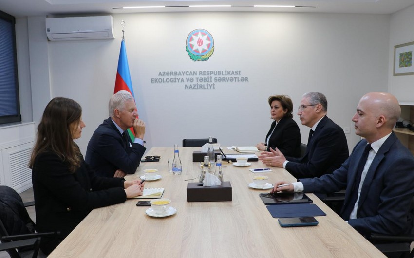 Azerbaijani minister meets with Secretary-General of International Chamber of Commerce