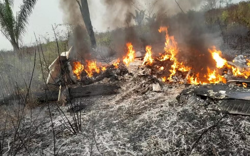 5 dead after small plane crashes in Brazil's Amazon rainforest