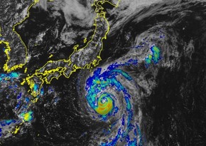 Tokyo area braces for strong typhoon, transportation disruptions