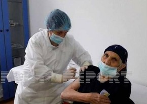 101-летняя жительница Азербайджана вакцинирована против COVID-19