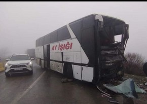 Futbol klubunun avtobusunun qəzaya düşməsi nəticəsində xəsarət alanların son durumu açıqlanıb - VİDEO - YENİLƏNİB-3