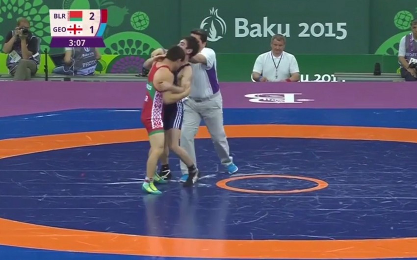 Wrestlers quarreled during match at Baku 2015 expelled  - VIDEO
