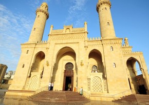 Eid al-Fitr prayers performed in Azerbaijani mosques