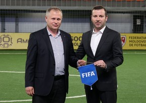 Elxan Məmmədov FIFA rəsmisi kimi Moldovaya səfər edib 