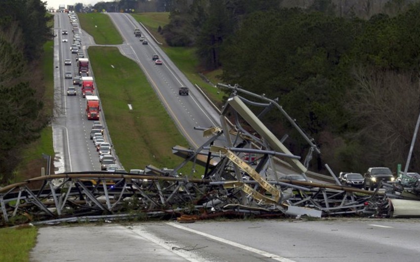 Число жертв торнадо в Алабаме увеличилось до 22 - ВИДЕО - ОБНОВЛЕНО