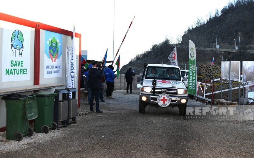 ICRC vehicles move freely from Khankandi toward Lachin - UPDATED