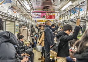 Число пострадавших при вооруженном нападении в поезде в Токио достигло 17