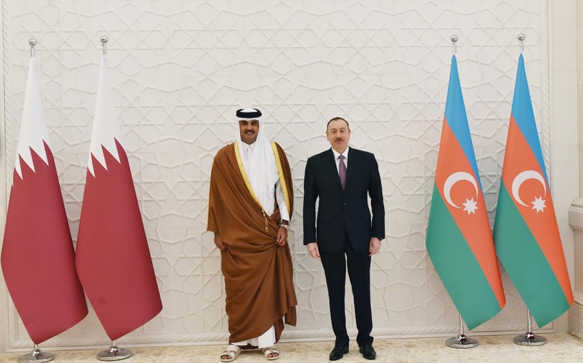 Состоялась встреча президента Азербайджана и эмира Катара в расширенном составе