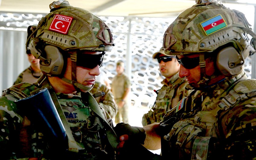 Azerbaijani and Turkish servicemen start joint exercises in Baku