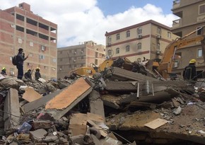Число жертв обрушения жилого дома в Каире возросло до 25